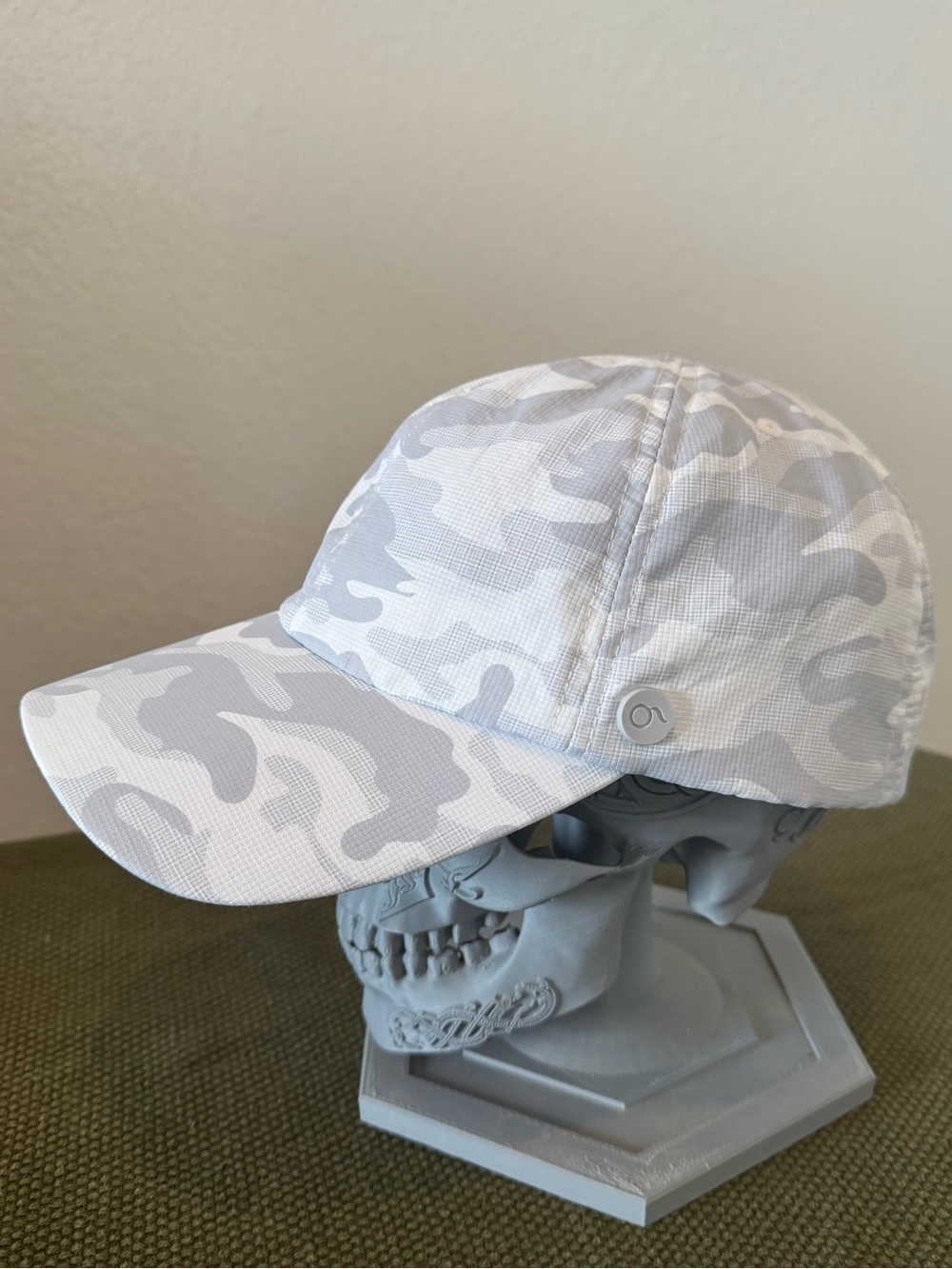 Avery Active PonyFlo Hat in Ashwood Camo